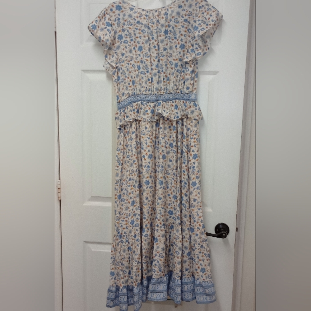 By The River Floral Blue and Cream Women's Dress - Picture 5 of 7